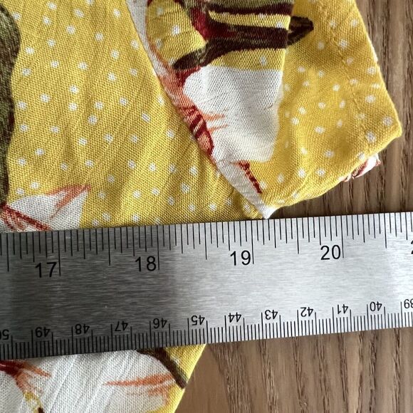 Lulus Wrap Dress Womens XS Floral Maxi Yellow Tropical Print Slit Short Sleeve - Picture 3 of 11